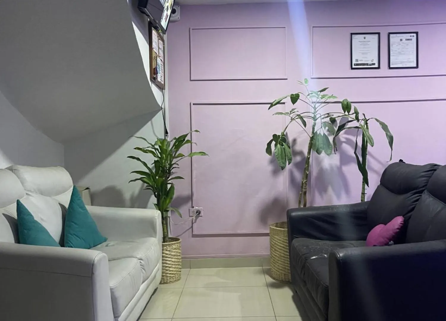 A 5 Minutos Del Aeropuerto El Dorado Bogota Apartment Homestay